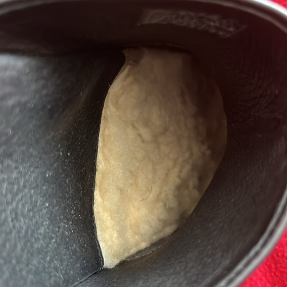 UGG size 7 - Picture 15 of 17